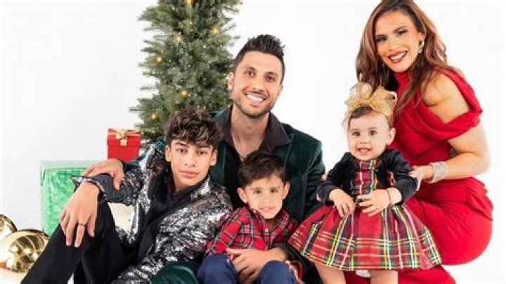 
Andrea Espada Husband Ali Espada Happily Welcomed Third Baby Into The Royalty Family 