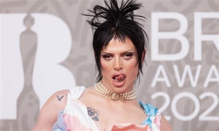 
Bimini Bon-Boulash Height, Weight, Net Worth, Age, Birthday, Wikipedia, Who, Nationality, Biography 