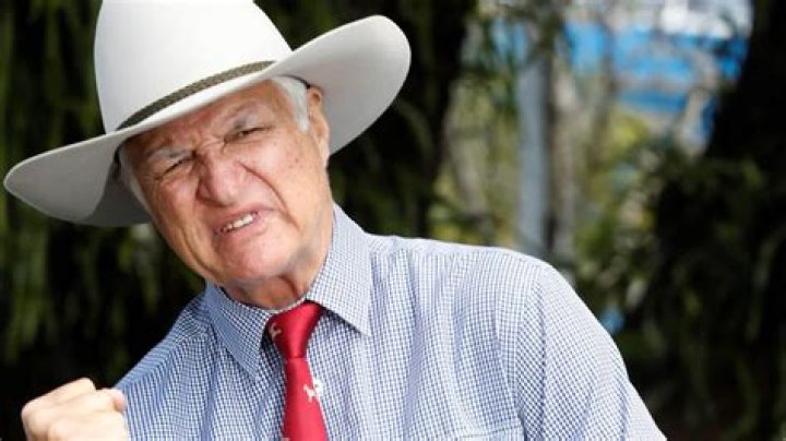 
Bob Katter Height, Weight, Net Worth, Age, Birthday, Wikipedia, Who, Nationality, Biography 