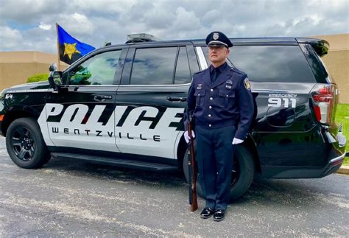 
Della Williams Death Cause And Obituary, Wentzville Police Dispatcher Passes Away 