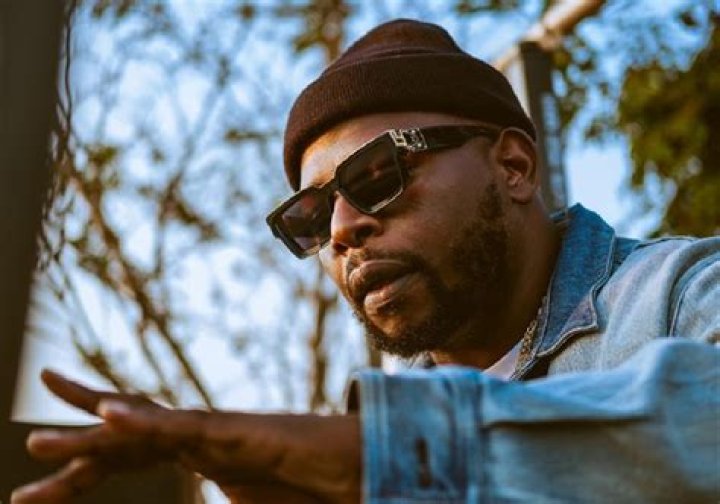 
Dj Maphorisa Brother – Is He Related To Myztro? Parents And Family 