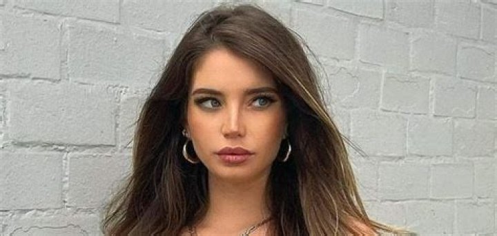 Flavia Laos Height, Weight, Net Worth, Age, Birthday, Wikipedia, Who, Instagram, Biography