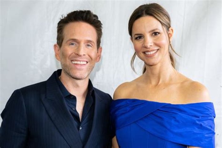 
Glenn Howerton Wife Who is Glenn Howerton Wife? 