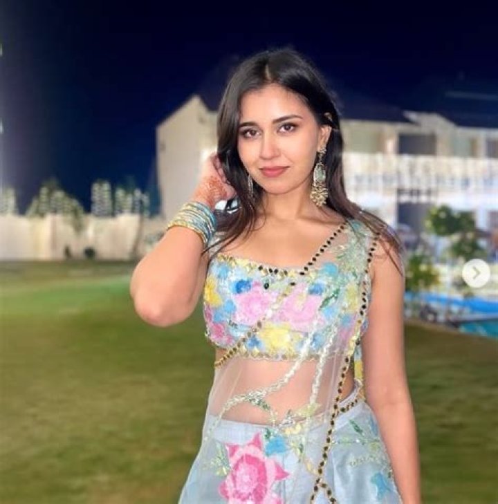 Himanshi Choudhary Height, Weight, Net Worth, Age, Birthday, Wikipedia, Who, Instagram, Biography