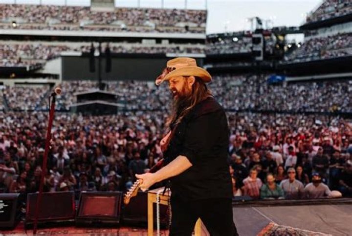 
“It will never be done better” – Chris Stapleton national anthem rendition wins universal acclaim 