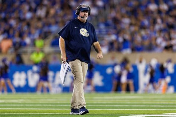 
Joe Moorhead Height, Weight, Net Worth, Age, Birthday, Wikipedia, Who, Nationality, Biography 