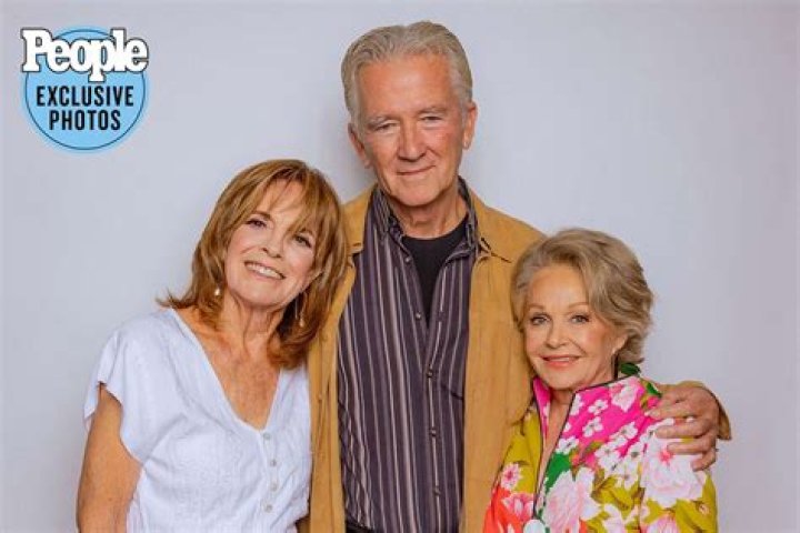 
Larry Hagman Was Influenced By Actress Mother Mary Martin Into The Movies 