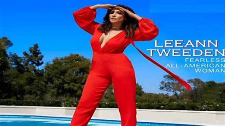 
Leeann Tweeden Height, Weight, Net Worth, Age, Birthday, Wikipedia, Who, Nationality, Biography 