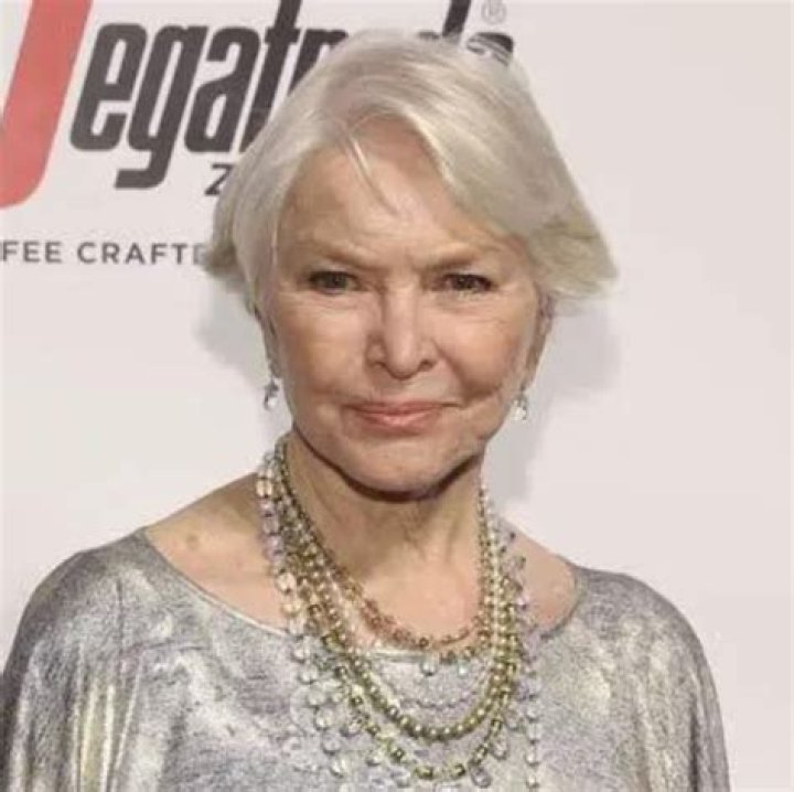 
Leighton Grey Height, Weight, Net Worth, Age, Birthday, Wikipedia, Who, Nationality, Biography 