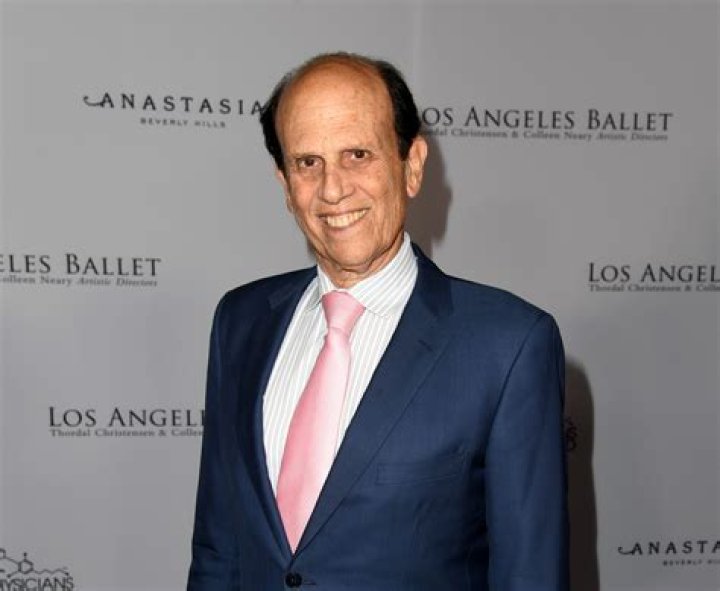 Michael Milken Height, Weight, Net Worth, Age, Birthday, Wikipedia, Who, Nationality, Biography