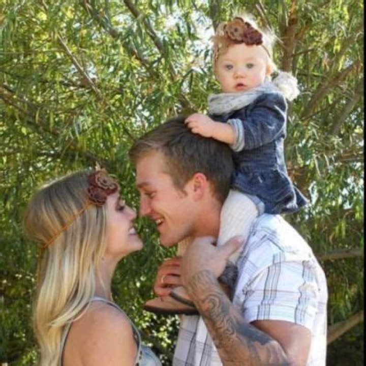
Savannah LaBrant Ex-Boyfriend Passed Away At The Age Of 29 