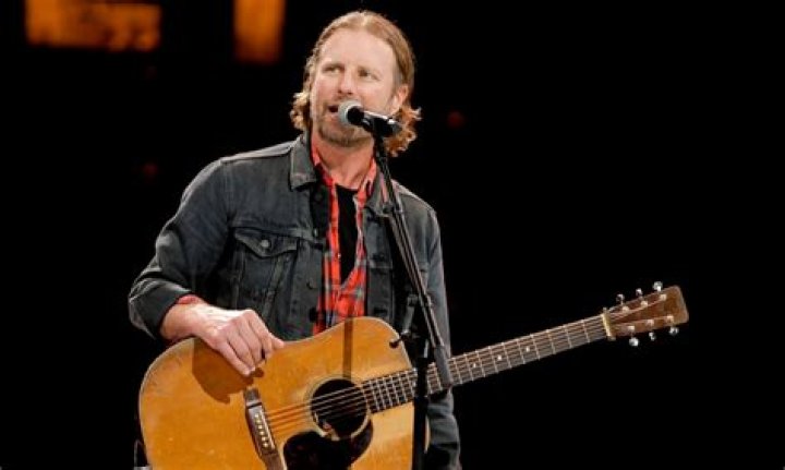 Things You Might Not Know About Singer Dierks Bentley’s Mom Catherine Childs
