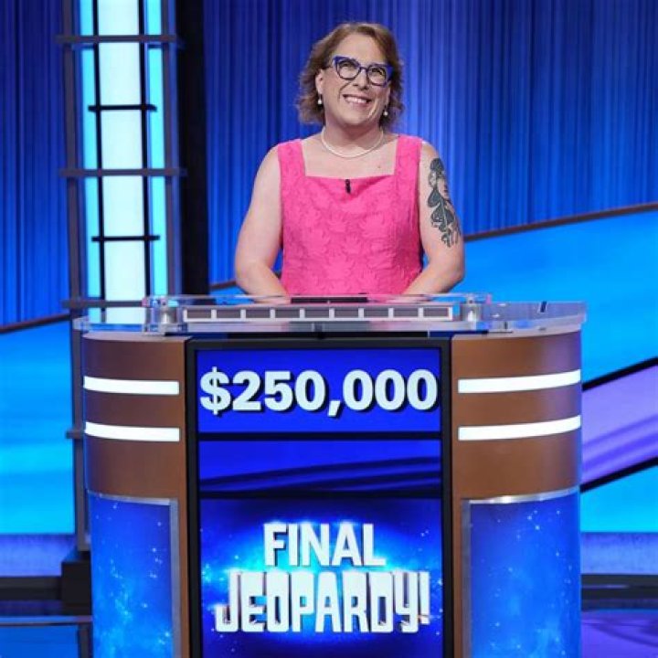 
Who won Jeopardy! tonight? February 3, 2023, Friday 