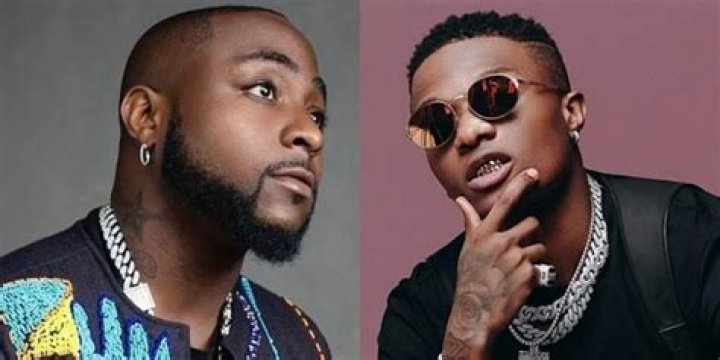 
“Wizkid Is A Born Superstar While Davido Is An Underdog” – Says Singer Akon 