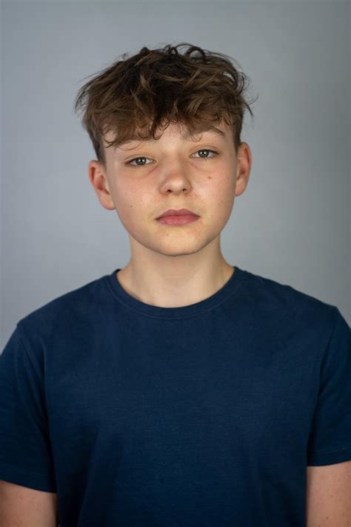 
Zak Rothera-Oxley Height, Weight, Net Worth, Age, Birthday, Wikipedia, Who, Nationality, Biography 